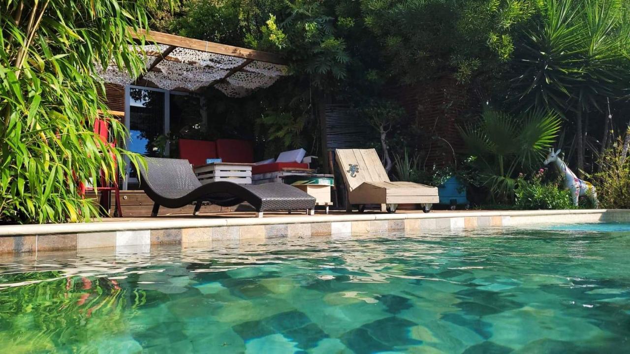 Logement De Charme Avec Piscine Et Jacuzzi Carnoules  Buitenkant foto